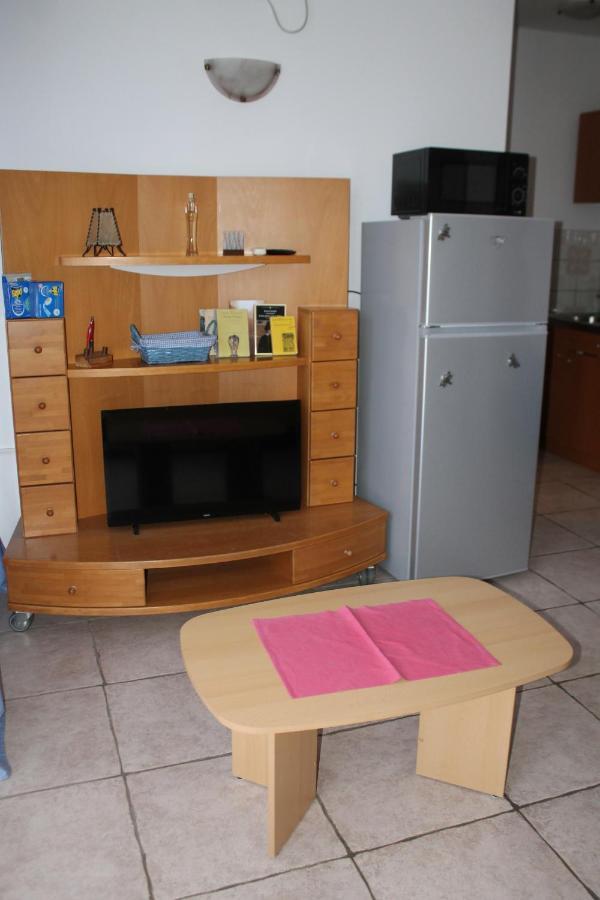 Apartments Neno Pola Esterno foto