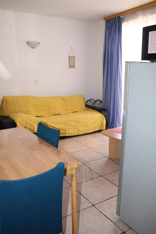 Apartments Neno Pola Esterno foto